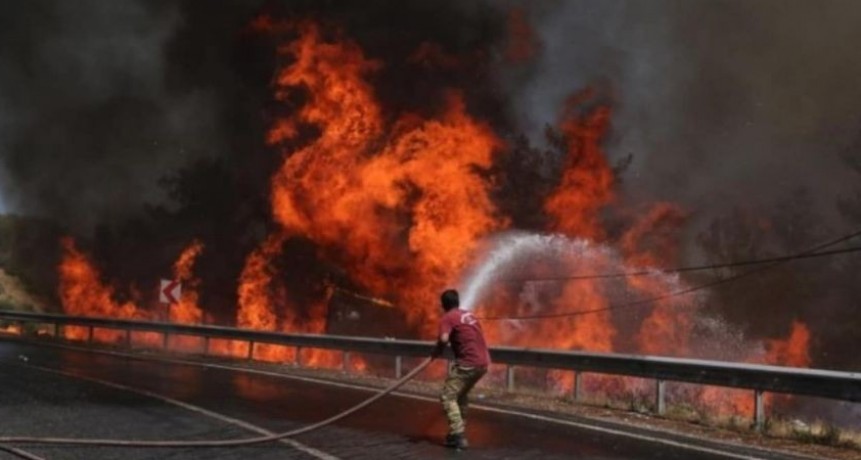 Los incendios en el sur de Europa deja muertos y evacuados