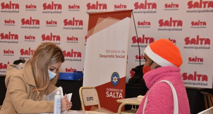 Continúa la entrega de Tarjeta Alimentar en la Capital y el interior