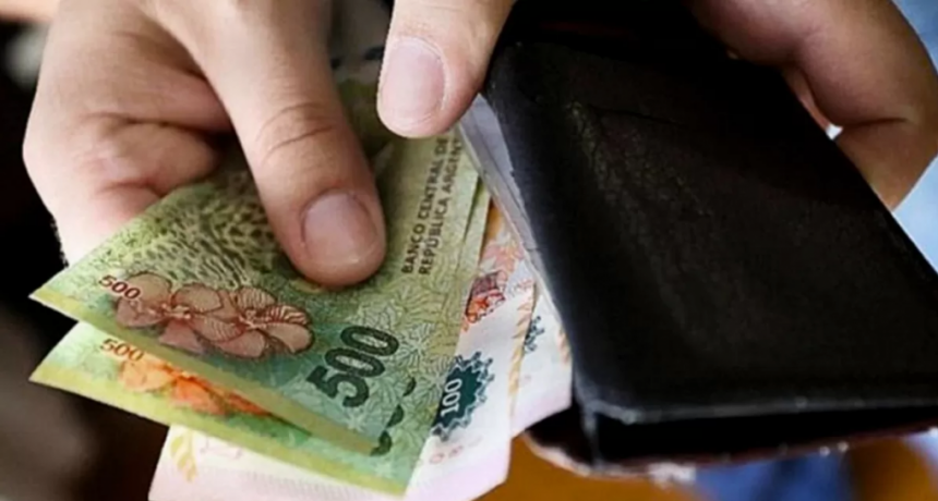 Aumentò el salario mínimo e impacta en los planes sociales