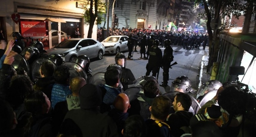 El show del cristinismo en plena Recoleta