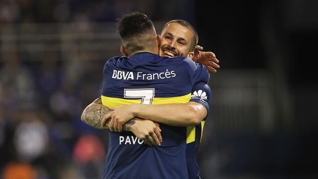 Boca vapuleó a Vélez y sigue puntero Boca vapuleó a Vélez y sigue puntero