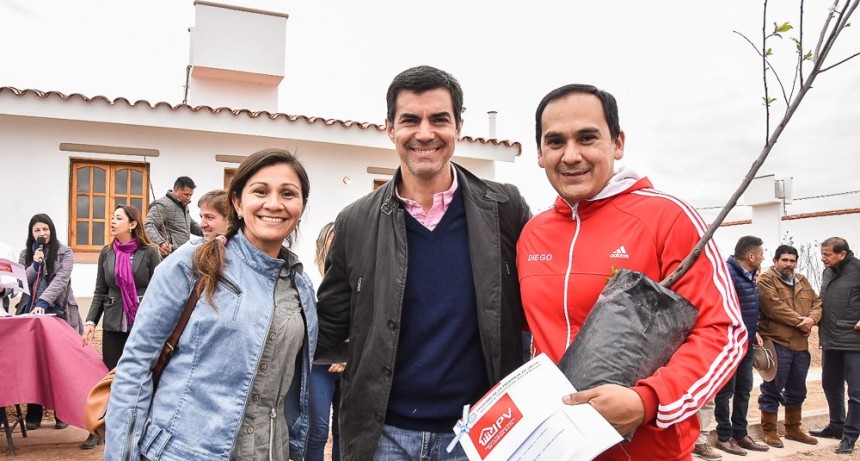 IPV entrego casas en Guachipas del Programa Nacional Mejor Vivir