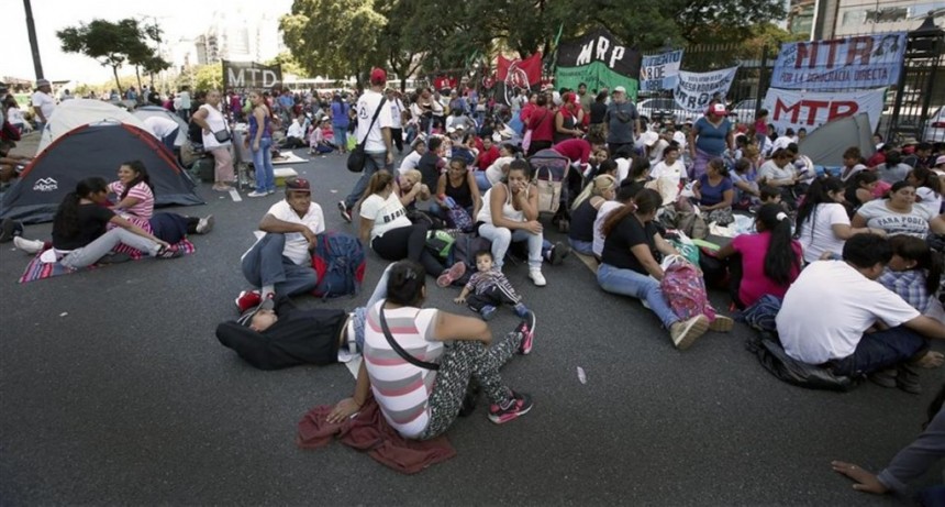  Piqueteros duros van a cortar accesos a la Ciudad y amenazan con otro acampe