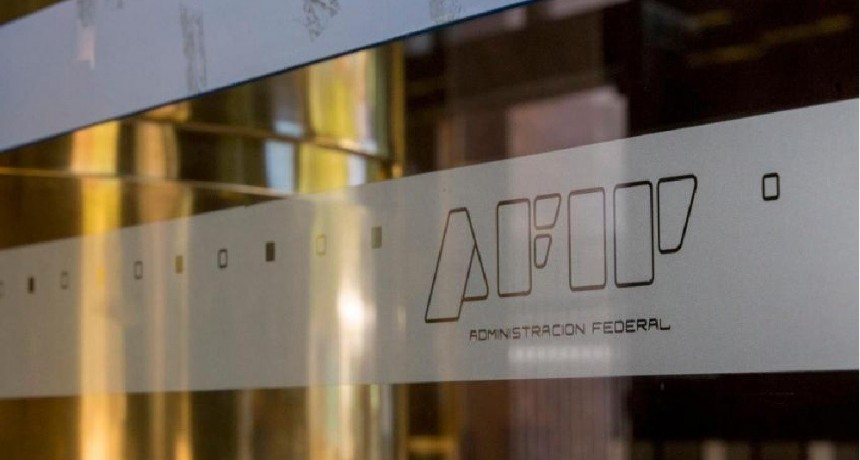 La caída real de la recaudación del AFIP se desaceleró al 5%
