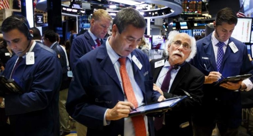Wall Street tras una jornada alcista cayó estrepitosamente