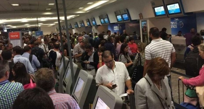 Rige declaración jurada para entrar y salir del país