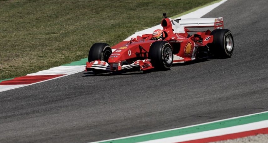 Mick Schumacher  en un emotivo homenaje a su padre en Mugello