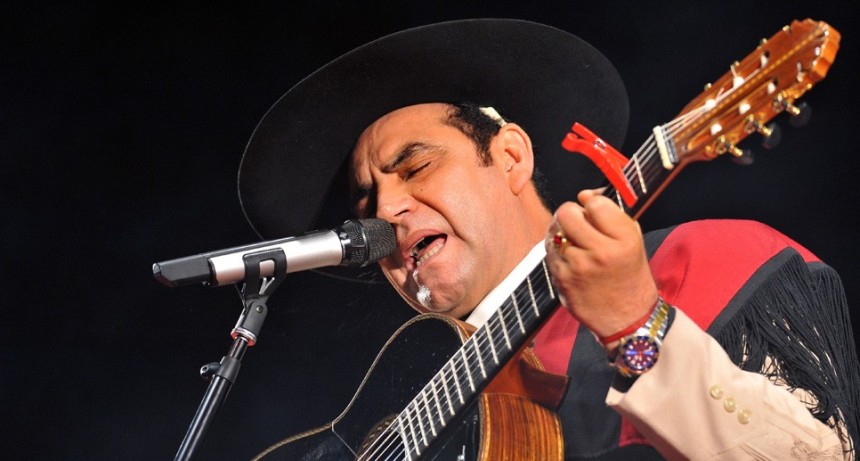 El Chaqueño Palavecino con coronavirus en terapia intermedia