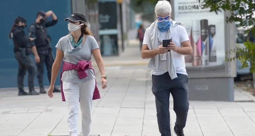 La cuarentena llega a los seis meses y los expertos consideran que faltaron testeos