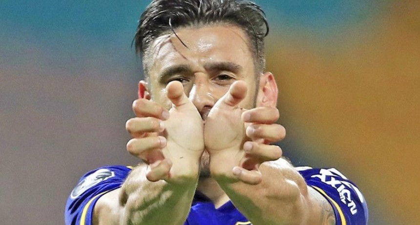 Salvio logro el festejo de Boca como único puntero del Grupo H
