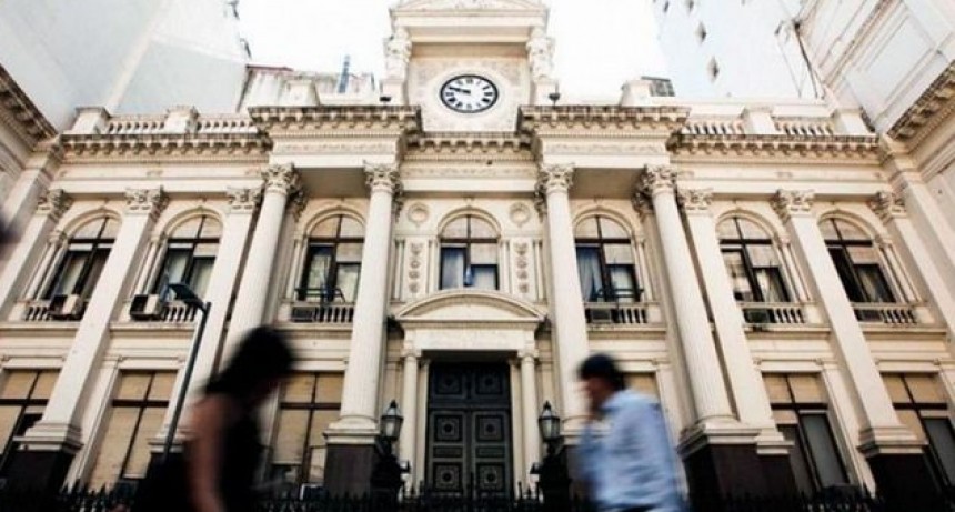 Los Bancos tientan a los ahorristas con tasas del 33%
