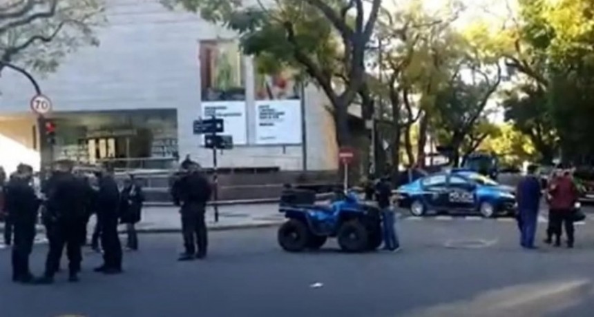 Un efectivo de la Policía Federal muere apuñalado por un ladrón
