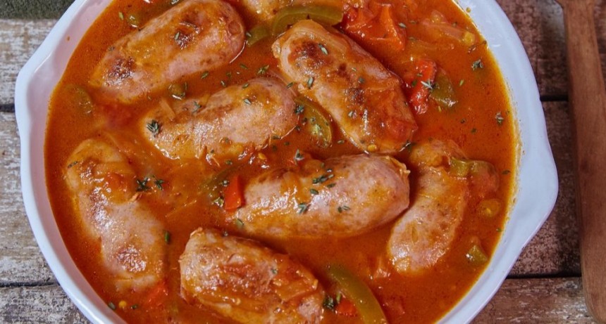 Chorizo a la pomarola