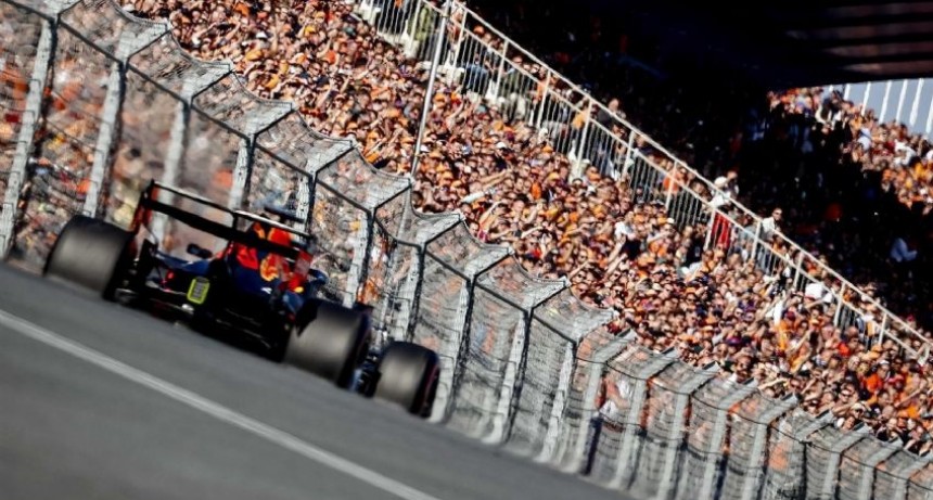 Verstappen se queda con la pole en casa