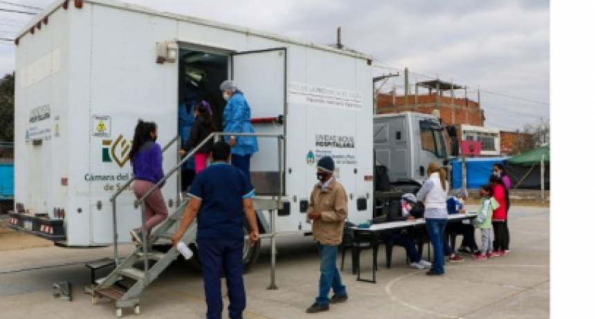 La ciudad dispone de cuatro vacunatorios móviles COVID-19  
