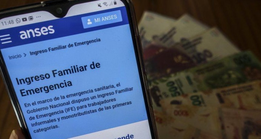 El Gobierno planea pagar un IFE de $15.000 en octubre 