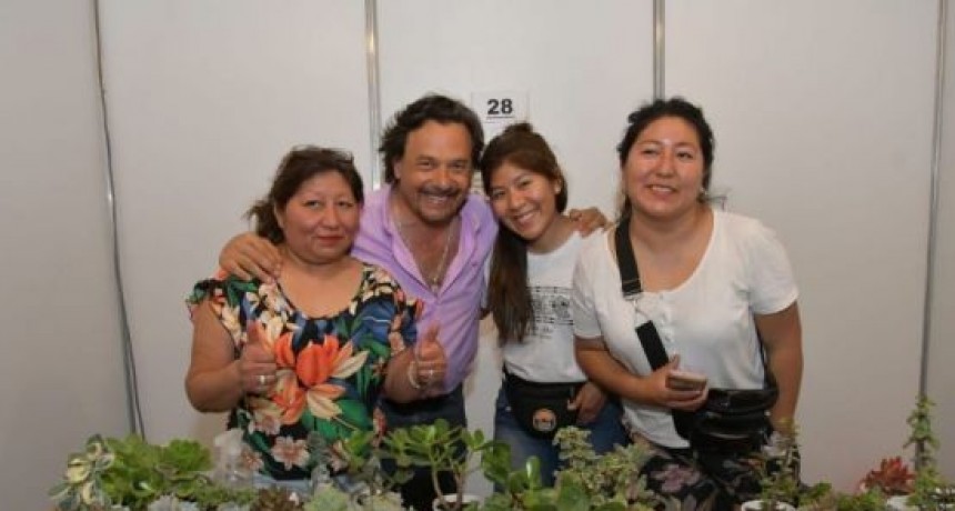 Sáenz particiò de la muestra Emprende 2022 