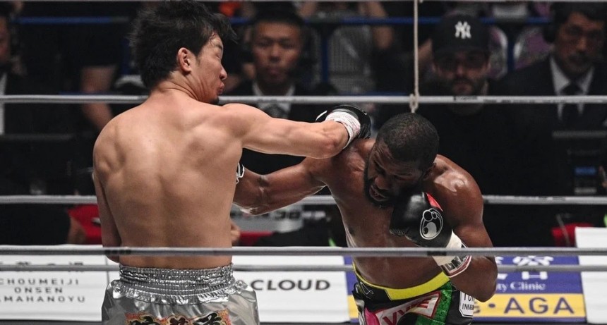 Floyd Mayweather noqueó en el segundo round Mikuru Asakura