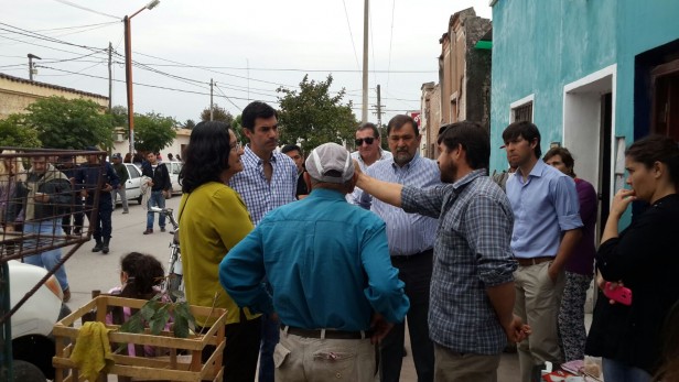 El gobernador y el intendente acompañan a las familias del Galpón