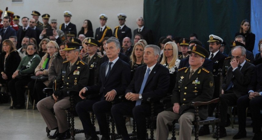 Macri otorgó subsidio para familiares de soldados asesinados en Formosa por Montoneros