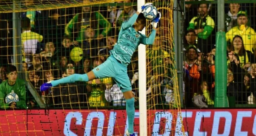 Boca le ganó a Defensa y mantuvo la punta de la Superliga 