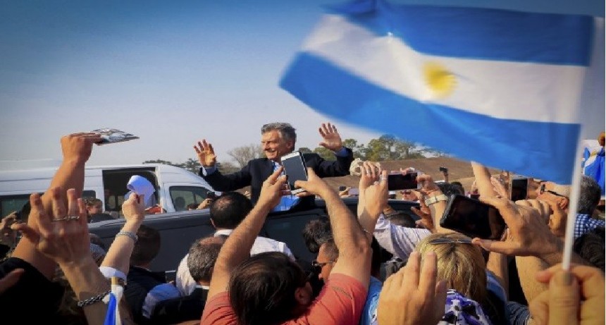 Mauricio Macri: Lanza Menos impuestos para el primer empleo
