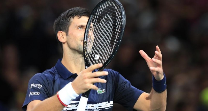 Novak Djokovic revela en París que está enfermo