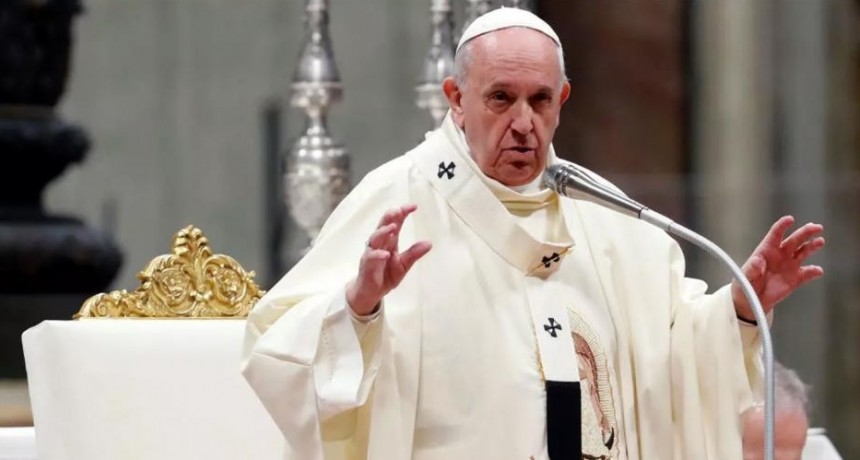 Francisco: La política debe abrirse al mundo