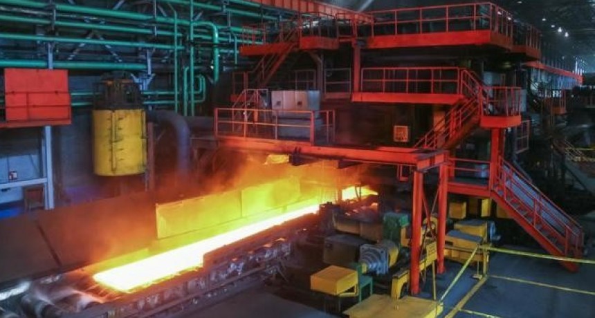 La producción industrial cayó 0,9% en agosto