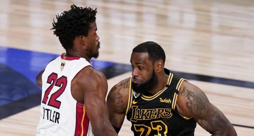 Los Lakers y el Heat en otro apasionante encuentro EN VIVO