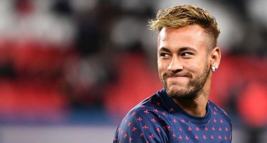  Neymar anotó tres goles y se acerca a un récord de Pelé 