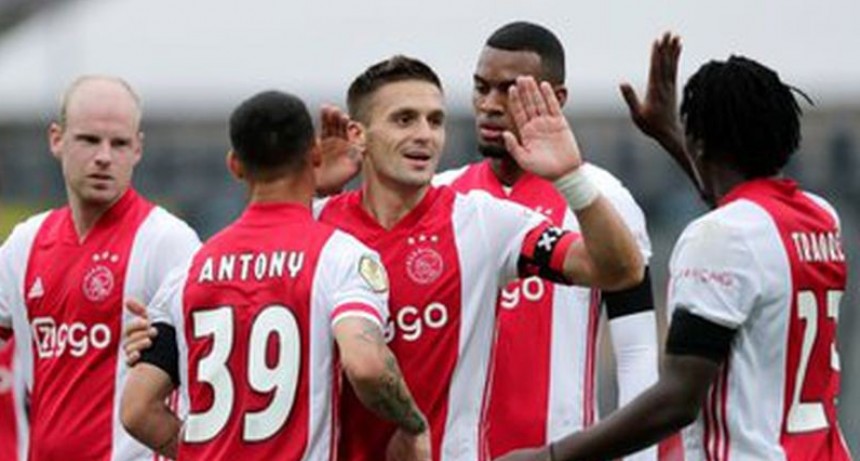 Ajax aplastó con récord 'Guinness' al VVV-Venlo