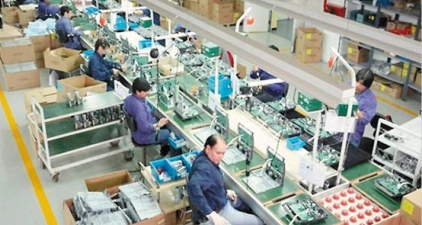 La industria y el comercio retrocedió 11% en demanda elèctrica en septiembre