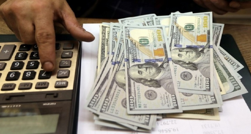 Dólar ahorro: limitan aún más las compras a sólo u$s300 M