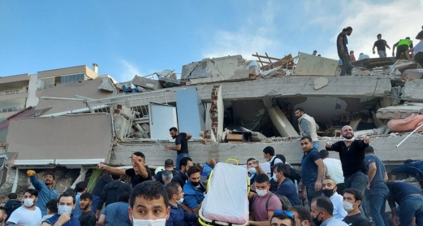 Terremoto de 6,7 grados y tsunami en el Mar Egeo y replicó en Turquía