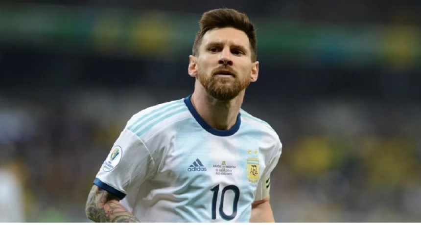 Lionel Messi y Dibu Martínez, nominados al Balón de Oro y Mejor Arquero