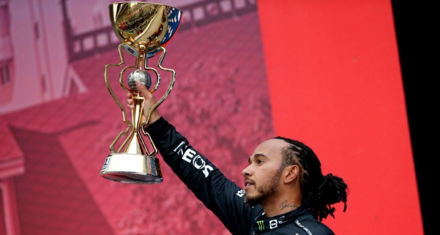 Hamilton festejó en Rusia y llegó a 100 victorias en la F1