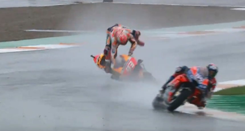 La espectacular caída de Marqué Cheste en el MotoGP La espectacular caída de Marqué Cheste en el MotoGP