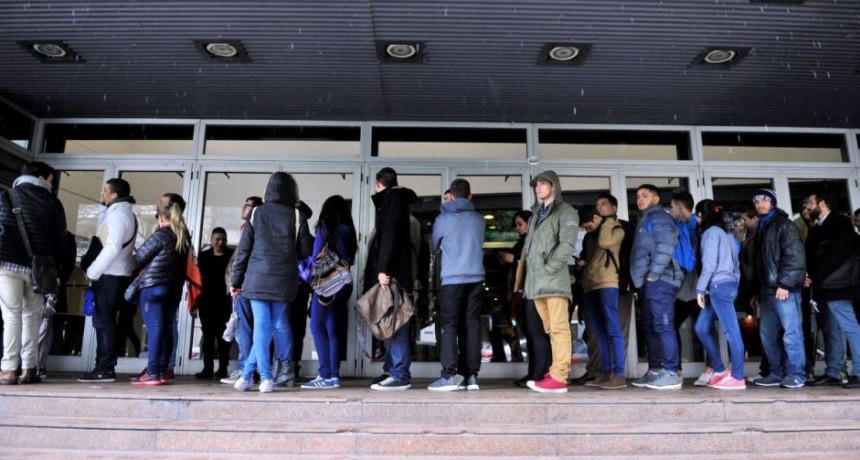 Mucha demanda y poca oferta laboral en la provincia 