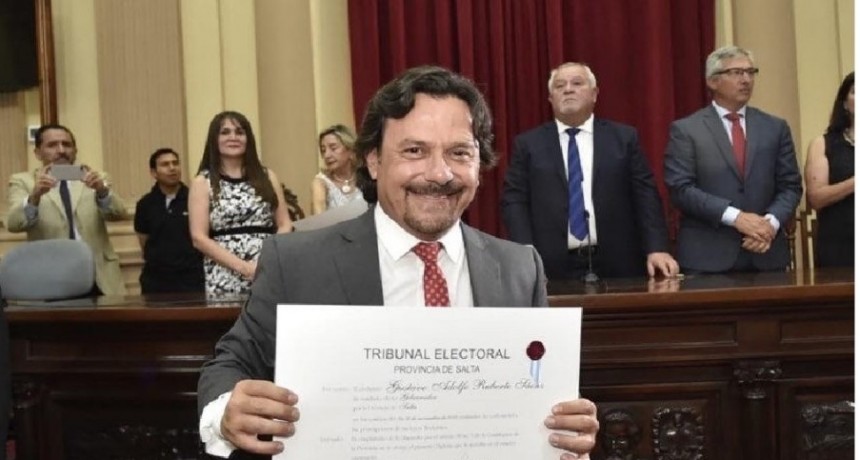 Sáenz recibió el diploma que lo consagra como Gobernador de la provincia