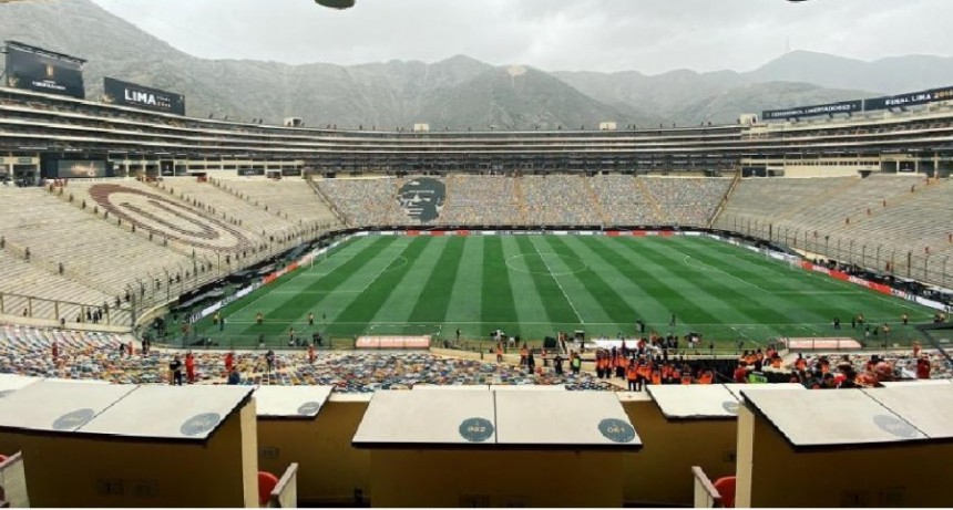 El Monumental de Lima abrió las puertas para la gran final