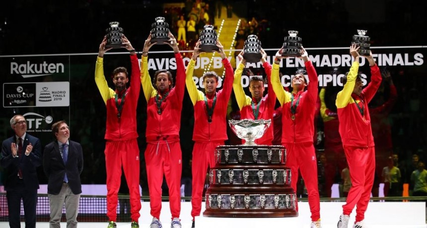 España le ganò a Canadá y se lleva la Davis de Piqué España le ganò a Canadá y se lleva la Davis de Piqué