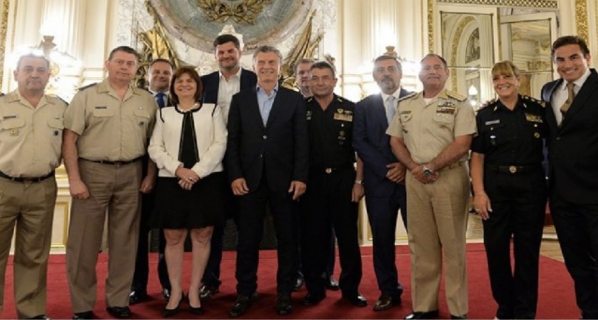 Macri se reunió con autoridades de las Fuerzas de Seguridad