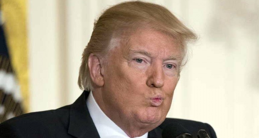 Trump enfurece a China con la firma de una Ley de Derechos Humanos para Hong Kong