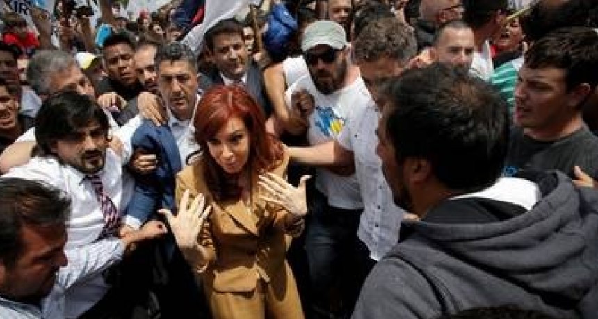 La defensa de Cristina Kirchner pidió a Casación que se revoque su prisión preventiva