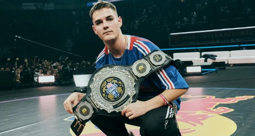 El español BNET es el nuevo campeón internacional de Batalla de los Gallos