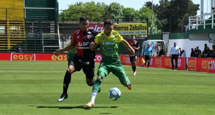 Colón de Santa Fe goleó  por 3 a 0 a Defensa y Justicia