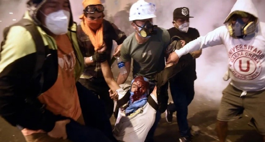 Un manifestante peruano recibió un tiro en la cabeza