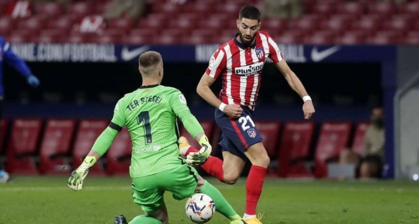 Atlético de Madrid derrotó por la mínima a Barcelona EN VIVO