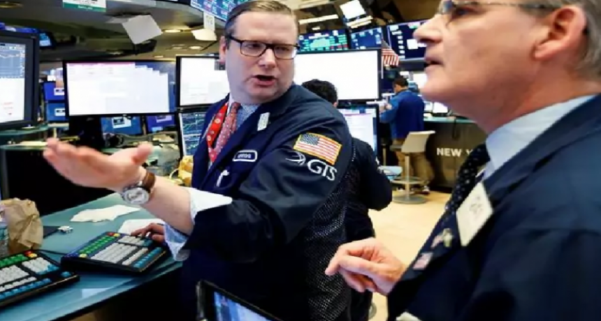 Wall Street cierra en verde y el Dow sube 1,12 %